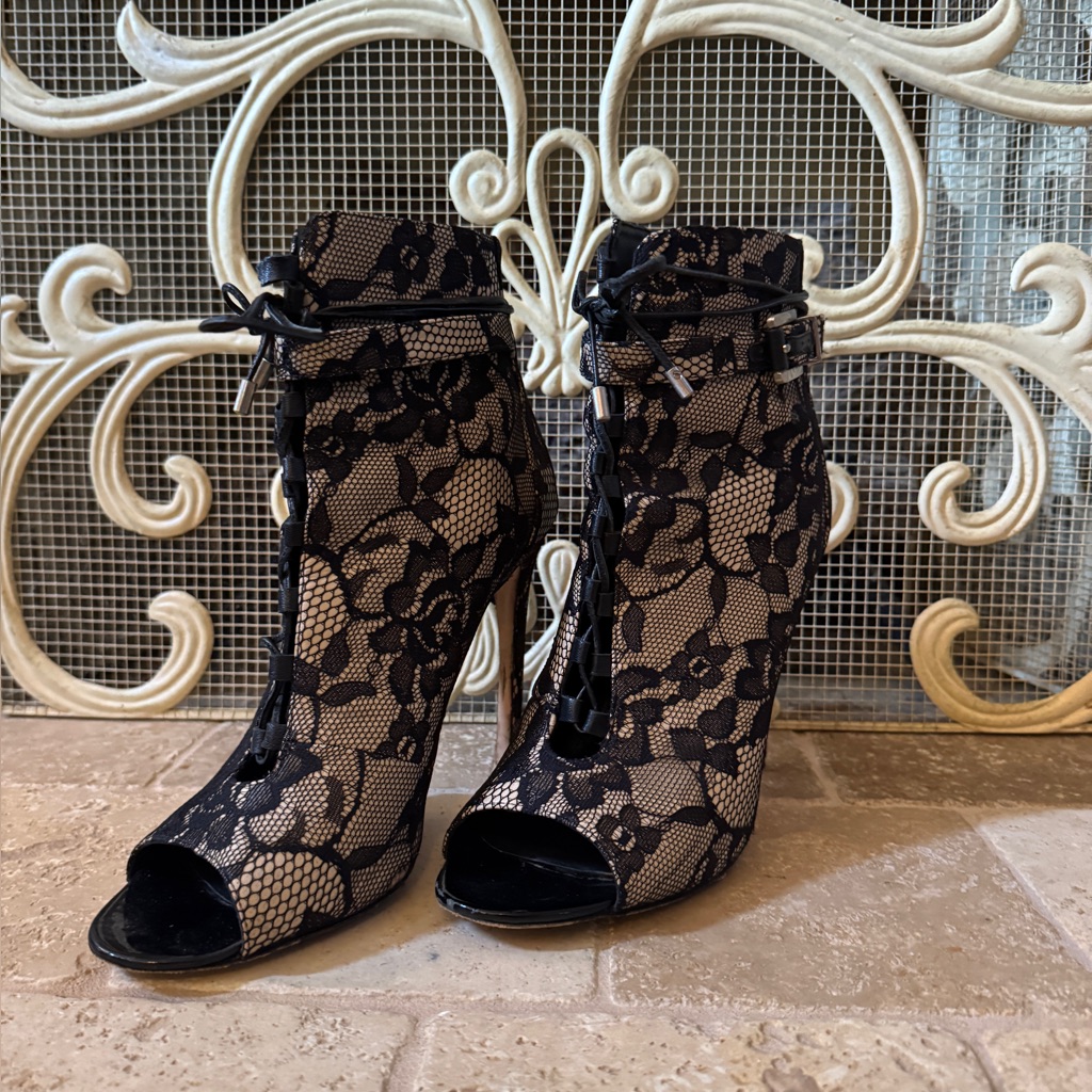 B Brian Atwood Lindford Booties - Black Lace/Nude
